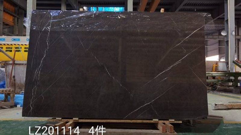 石材报价单里的等级与色差：揭秘选购石材的关键要素